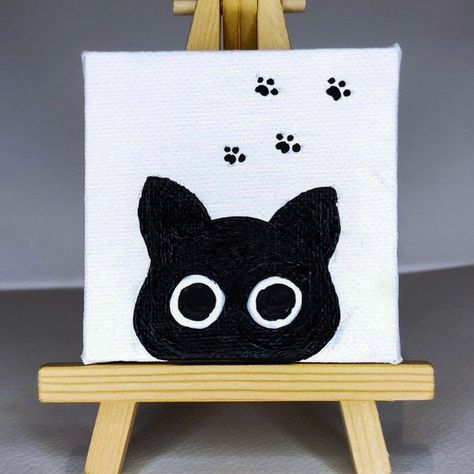 Cute Black Cat Art on Mini Canva Tela, Simple Cat Painting Acrylic, Cat Simple Painting, Cat Paintings Easy, Black Cat Painting Easy, Simple Cat Painting, Cute Black Cat Art, Mini Tela, Mini Toile