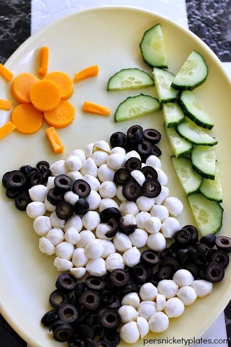 Pandas, Panda Themed Party Food, Panda Food Ideas, Panda Party Food Ideas, Panda Party Food, Panda Treats, Panda Snacks, Panda Party Ideas, Olive Penguins