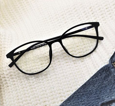 Black Frame Sunglasses, Black Framed Glasses Women, Blue Lens Glasses, Black Blue Light Glasses, Blue Light Blocking Glasses, Glasses For Blue Eyes, Black Frame Glasses Women, Black Glasses Women, Mark With Glasses