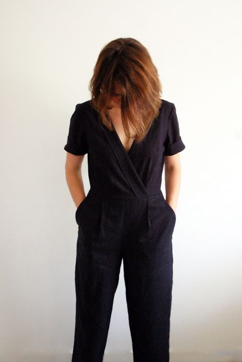 DSC_5692 Jumpsuit Pattern Sewing Free, Jumpsuit Pattern Sewing, Origami Fashion, Romper Pattern, Jumpsuit Pattern, Knit Jumpsuit, Vogue Patterns, Womens Sewing Patterns, Jacket Pattern