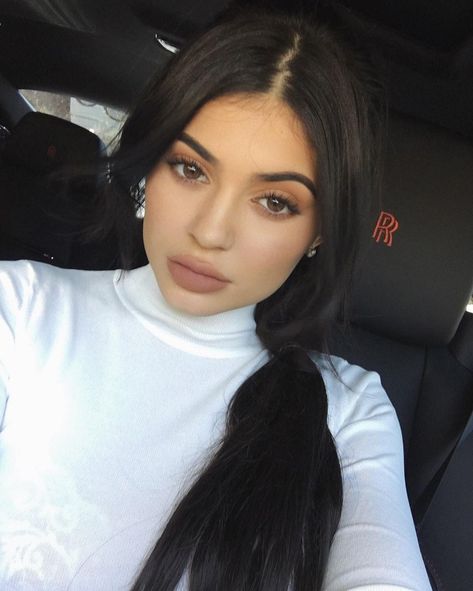 Stylizacje Kylie Jenner, Maquillaje Kylie Jenner, Maquillage Kylie Jenner, Kily Jenner, Lazy Girl Hairstyles, Estilo Jenner, Look Kylie Jenner, Trajes Kylie Jenner, Looks Kylie Jenner