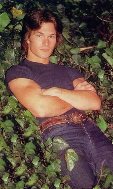 Patrick Swayze American Actors, Outsiders Characters, Patrick Swayze Movies, Patrick Swazey, Patrick Swayze Dirty Dancing, Patrick Wayne, Patrick Swayze, Movie Images, Dirty Dancing