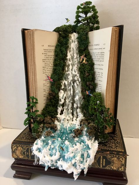 Book Art Sculptures, Essentials Aesthetic, Bookshelf Art, Deco Nature, Tapeta Galaxie, Book Sculpture, Airplane Travel, Things To Do At A Sleepover, Diy Crafts To Do