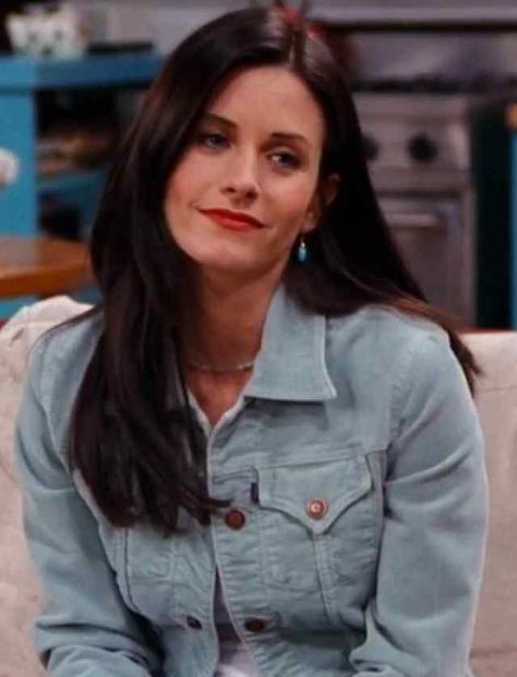 7 Things We Learned From Monica About Being Organized #Blog #Blogging #Blogger #Bloglovin Monica From Friends, Friends Monica Geller, Friends Monica, Monica Friends, Monica Gellar, Friends 1994, Robin Scherbatsky, Career Girl Daily, Jennifer Aniston Hair