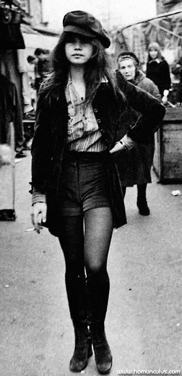 Maria-Hélène Schneider (27 March 1952 – 3 February 2011), known as Maria Schneider, was a French actress. She starred opposite Marlon Brando in Bernardo Bertolucci's film Last Tango in Paris (1972). 60s Girl Aesthetic, Vintage 60s Aesthetic, Early 70s Fashion, Early 60s Fashion, 70s Fashion Women, 70s Fashion Vintage, 1970s Vintage Fashion, Maria Schneider, 1970s Fashion Women