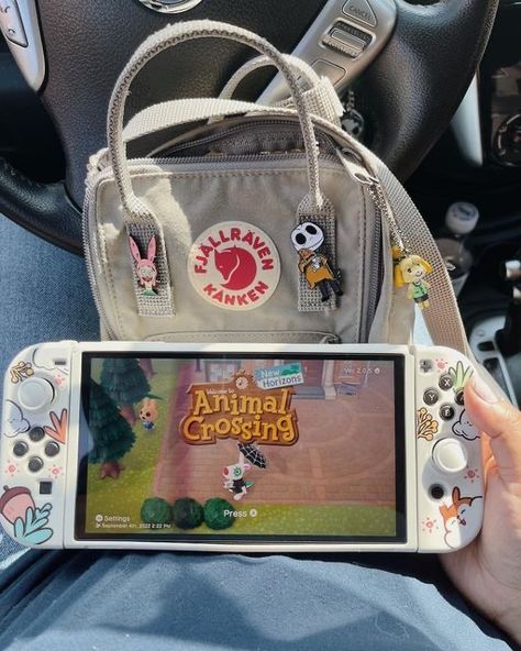here is your sign to get yourself that nintendo switch youve been wanting😉 Nintendo Switch Case Cute, Aesthetic Switch Case, Animal Crossing Switch Aesthetic, Cute Switch Case, Nintendo Switch Case Aesthetic, Painted Nintendo Switch, Nintendo Switch Oled Accessories, Nintendo Switch Decoration, Nintendo Switch Oled Aesthetic