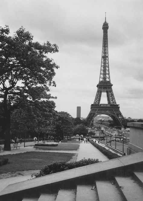 La Tour Eiffel, Paris France Paris, France, Paris France, Tour Eiffel Paris, Old Photographs, Tour Eiffel, Eiffel Tower, Hotel, Photographer