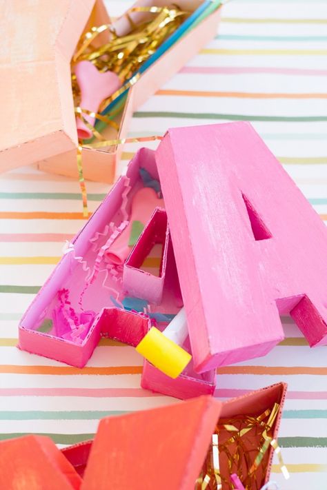 Make Letter Shaped Boxes with Kelly from Studio DIY #upcycle #tutorial #howto Cartonnage, Letter Shaped Boxes, Letter Box Diy, Diy Letter Boxes, Diy Karton, Kerajinan Diy, How To Make Letters, Cardboard Letters, Boxes Diy