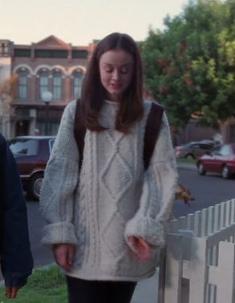 Walking, Gilmore Girls, Rory Gilmore Outfits, Gilmore Outfits, Rory Gilmore, A Woman, White