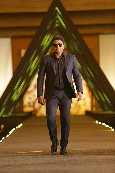 D Boss Images, James Movie, Puneeth Rajkumar, Best Photography Logo, New Movie Images, Ab De Villiers Photo, Actors Illustration, Psd Free Photoshop, Motion Poster