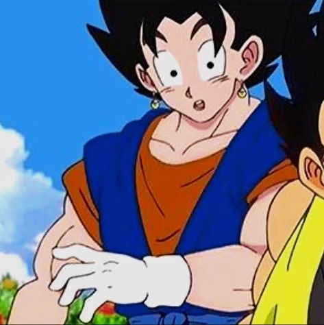 Credits to me (@songoku15871) Gogeta And Vegito Matching Icons, Vegito And Gogeta Matching Pfp, Dragonball Matching Pfp, Goku And Vegeta Matching Icons, Vegito Gogeta, Vegito Y Gogeta, Gogeta And Vegito, Goku Y Vegeta, Matching Pfp's