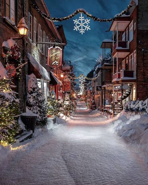 This neighborhood in Canada looks like something straight out of a holiday movie. Find out more about this winter wonderland at our link in… Quebec City, Winter Szenen, Christmas Town, Winter Scenery, Destination Voyage, Winter Pictures, Christmas Scenes, Winter Wonder, Quebec Canada