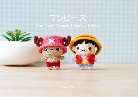 Anyone still watching One Piece these days? Amigurumi Patterns, One Piece Crochet Amigurumi, Crochet Luffy One Piece Pattern, Crochet Anime Keychain, One Piece Amigurumi, Monkey Luffy, One Piece Crochet, Crochet Parrot, Crochet Monkey