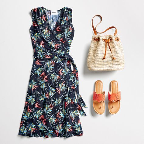 What to Wear to the Beach | Stitch Fix Style Stitch Fix Style, Best Casual Outfits, Bright Color Dresses, Casual Outfit Inspiration, Stitch Fix Outfits, Trending Fashion Outfits, Summer 2022, Summer 2019, Style Board