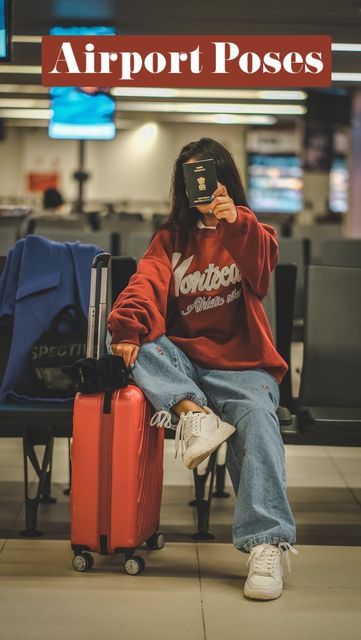 Airport Pose, Airport Style Travel Outfits, Budapest Airport, Cute Airport Outfit, Travel Instagram Ideas, International Travel Essentials, Travel Photoshoot, Travel Pose, Airport Pictures