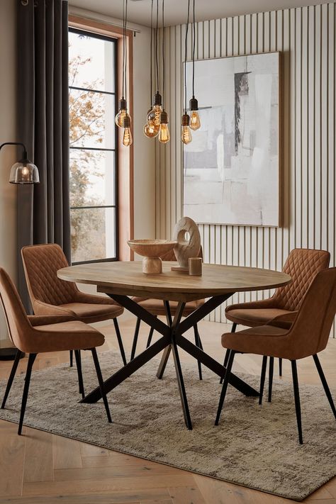 Dark Bronx Oak Effect Round 4 to 6 Seater Extending Dining Table Combined Living And Dining Room Small, Dinning Room Ideas Small, Round Dinning Room Table, Table Chairs Design, Cosy Dining Room, Round Dining Table Decor, Warm Dining Room, Oval Dining Room Table, Circle Dining Table