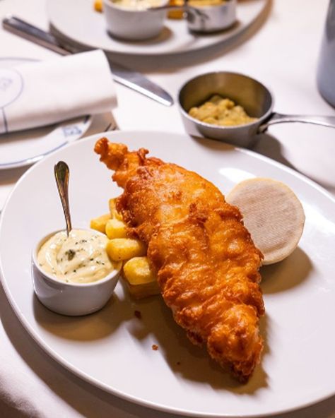 Where To Eat Smart Fish & Chips In London | sheerluxe.com Fish And Chips London, London Fish And Chips, Crab Burger, Traditional Fish And Chips, Supper Tonight, Mushy Peas, British Dishes, Fish N Chips, Fish Chips