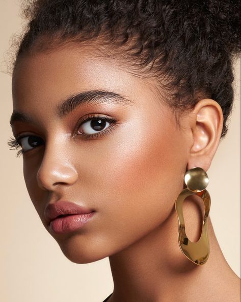 Brown Skin Tone, Minimalist Makeup, Brown Spots Removal, Brown Skin Makeup, Brown Eyeliner, Photoshoot Makeup, Natural Wedding Makeup, Clean Makeup, Makeup For Black Women