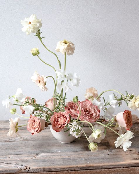 Dusty Pink Floral Arrangements, Cappuccino Rose Wedding, Butterfly Ranunculus Arrangement, Dusty Rose Florals, Blush Pink Floral Arrangements, Dusty Pink Bridal Shower Ideas, Butterfly Floral Centerpieces, Dusty Pink Flower Arrangements, Dusty Rose Floral Arrangements