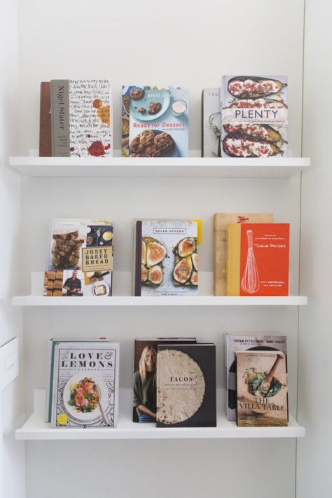 Cookbook Display, Cookbook Storage, Food Storage Shelves, Cookbook Shelf, Beautiful Pantry, Shelves Display, Kitchen Organization Pantry, Favorite Cookbooks, Pantry Shelf