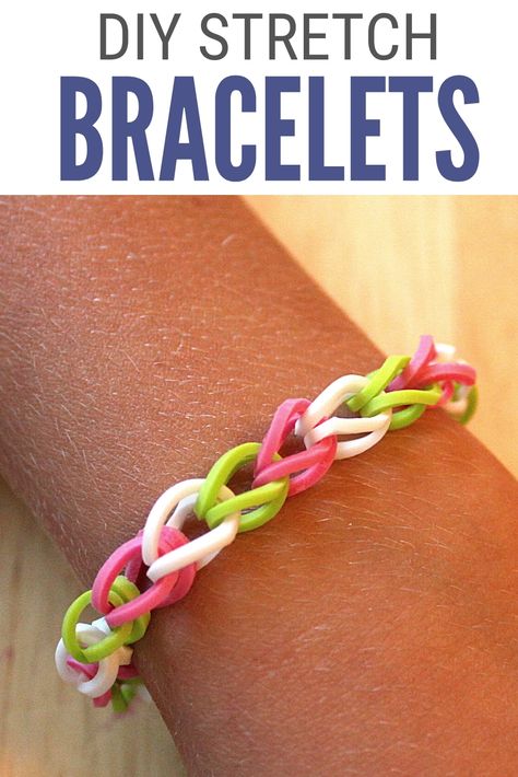 Learn how to make elastic bracelets. A simple DIY kid's craft tutorial idea! A step-by-step tutorial on How to Make DIY Stretch Bracelets!#thecraftyblogstalker#stretchbracelets#loombands#diykidsjewelry Rubber Band Bracelet Instructions, Rubber Band Bracelet With Loom, Diy Stretch Bracelets, Rainbow Loom Bracelets Easy, Loom Bands Tutorial, Diy Elastic, Loom Band Bracelets, Rubber Band Crafts, Hanging Craft Ideas