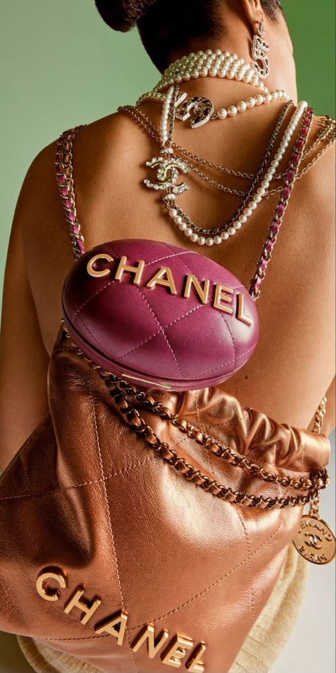 Chanel Chanel Cambon, Chanel Art, Trashy Y2k, Chanel Boutique, Fashion Unique, Fancy Bags, Bags Aesthetic, Chanel Accessories, Couture Designers