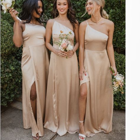 Nwt How Me Your Mumu Shannon One Shoulder Dress Womens Small Champagne Champagne Gold Bridesmaid Dresses, Tan Bridesmaids, Tan Bridesmaid Dresses, Bridesmaid Dress Color Schemes, Nude Bridesmaid Dresses, Cream Bridesmaid Dresses, Beige Bridesmaid Dress, Metallic Bridesmaid Dresses, Beige Bridesmaids