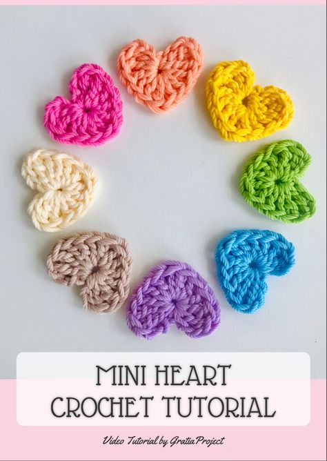 Crochet Heart Apliques, Heart Crochet Applique, Home Ec Sewing Projects, Crochet Heart Video Tutorials, Crochet Mini Accessories, Crochet Mini Heart Pattern, How To Crochet A Heart Tutorials, Mini Crochet Applique Free Pattern, Mini Crochet Heart Pattern