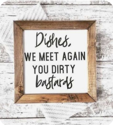 Sarcastic Aesthetic, Sarcastic Signs, Farmhouse Dishes, Kitchen Paintings, Funny Kitchen Signs, Funny Wood Signs, Crazy Women, Wood Boards, Funny Kitchen