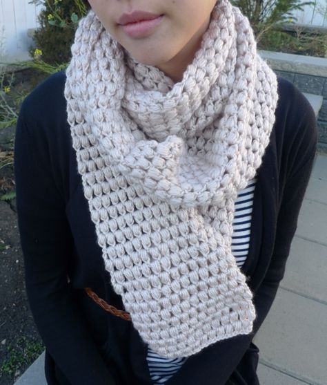 Pattern: Puff Stitch Scarf - All About Ami Puff Stitch Scarf, Scarfie Yarn, Crochet Scarf Pattern Free, Puff Stitch, Scarf Crochet Pattern, Basic Crochet Stitches, Crochet Cowl, Needle Art, Scarf Pattern