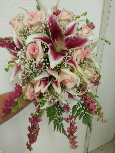 Stargazer Lilies, Bouquet Holder, Flowers Pretty, Boquette Flowers, Lily Bouquet, Nothing But Flowers, Flower Therapy, Beautiful Bouquet Of Flowers, Baby's Breath