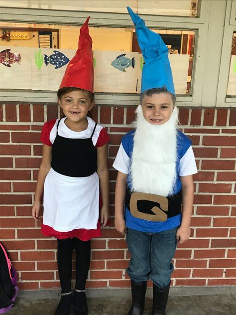 DIY gnomeo and Juliet costumes Diy Halloween Costumes, Gnomio And Juliet Costumes, Gnomeo And Juliet Costume, Gnomeo And Juliet, Gnome Costume, 2023 Dress, Wicked Ways, Crafty Things, Diy Halloween