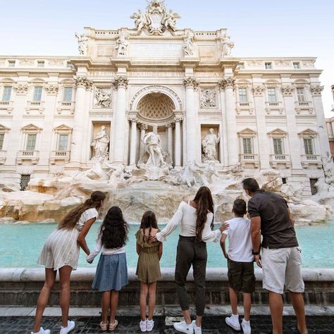 Family Traveling Aesthetic, Travel Aesthetic Family, Europe Family Vacation, Family Of 6 Aesthetic, Family European Vacation, Travel With Family Aesthetic, Family Travel Aesthetic, Family Trip Aesthetic, Family Vacation Aesthetic