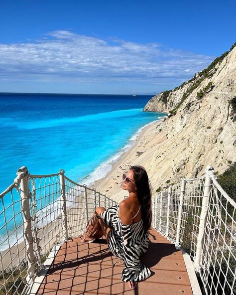 Lefkada Photo Ideas, Lefkada Greece Aesthetic, Rhodes Photo Ideas, Bf Photos, Sea Outfit, Lefkada Greece, Beach Photo Inspiration, Durdle Door, Greece Outfit