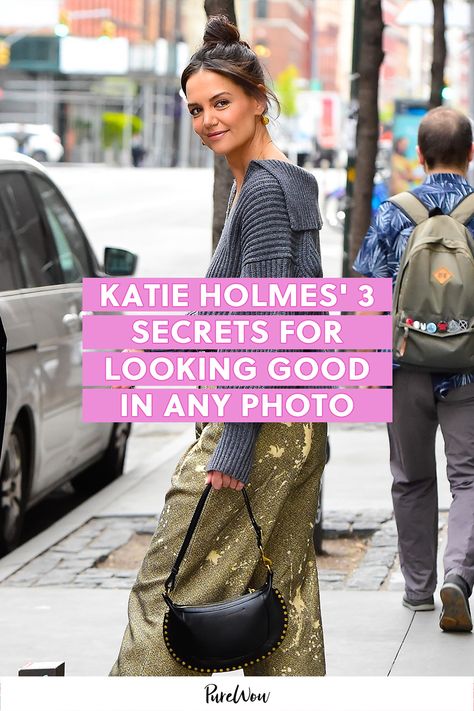 Katie Holmes is the queen of photogenic paparazzi photos. But how does she do it? Here are three of Katie Holmes's photogenic secrets you can try at home. beauty,celebrity,entertainment,fashion,katie-holmes,katie-holmes-module,news Katie Holmes Style, Paparazzi Photos, Good Posture, Cool Poses, Katie Holmes, Poses For Photos, Street Look, Old Actress, Celebrity Entertainment