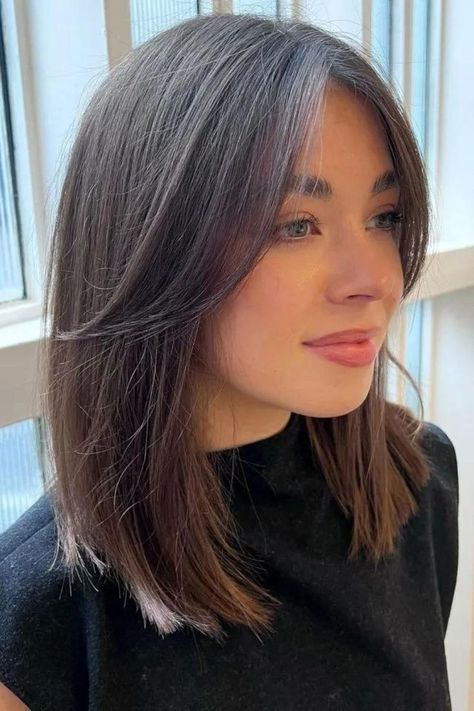 soft blunt cut for thin hair Shoulder Length Hair, Tuns Bob Lung, Bob Lung, Haircuts For Medium Length Hair, Shoulder Length Hair Cuts, Haircuts For Medium Hair, Haircuts Straight Hair, Medium Hair Cuts, Medium Length Hair Cuts