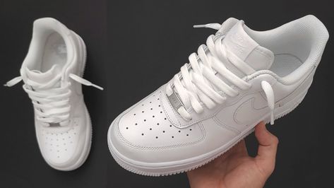 Nike Shoe Laces, Nike Air Force White, How To Tie Laces, Nike Air Force Outfit, Forces Outfit, Zapatillas Nike Air Force, Tenis Air Force, White Air Force Ones, Air Force 1 Outfit