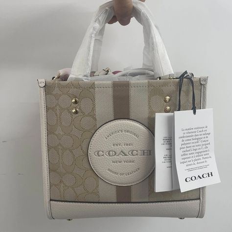 Cotchi Dempsey 22 Tote Coach Dempsey Tote 22, Coach Dempsey Tote, Sling Bags Women, Trendy Purses, Luxury Bags Collection, Handbag Essentials, Coach Tote Bags, Coach New York, Girly Bags