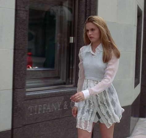 Clueless Shirt, Adrette Outfits, Stile Blair Waldorf, Cher Outfits, Cher Clueless, Diy Outfits, Clueless Fashion, Outfit Essentials, Gillmore Girls