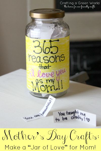 Mother's Day Crafts: Make a "Jar of Love" for Mom! Great last minute gift for Mom Crafts For Mom, Jar Of Love, Homemade Gifts For Mom, Traditional Ideas, Diy Mother's Day Crafts, Diy Gifts For Mom, Mother's Day Crafts, Ge Bort, Diy Mothers Day Gifts