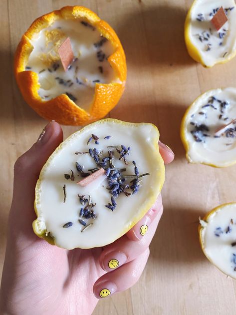 DIY Lavender Citrus Candles — Always & Whatever Citrus Candle Diy, Diy Candles With Herbs, Orange Candle Diy, Candle House Decor, Fun Diy Candles, Diy Organic Decor, Cool Homemade Candles, Creative Candles Diy, Housewarming Diy Gifts