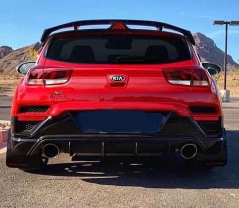 Hatchback...but make it sporty! 😎 🏁 📸 : @otomotivx #rio #kia #hatchback #5door #custom #sporty #kiasofinstagram Kia Rio Modified, Kia Rio Hatchback Modified, Kia Picanto Modified, Kia Sportage Modified, Kia Showroom, Kia Rio Hatchback, Itasha Cars, Spark Gt, Kia Rio5