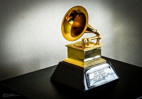 7. The statues handed out at the Grammy Awards are made every year by a Colorado man named John Billings. Coldplay, Grammy Museum, R&b Albums, Kirk Franklin, Tony Bennett, Song Of The Year, Album Of The Year, Grammy Nominations, George Michael