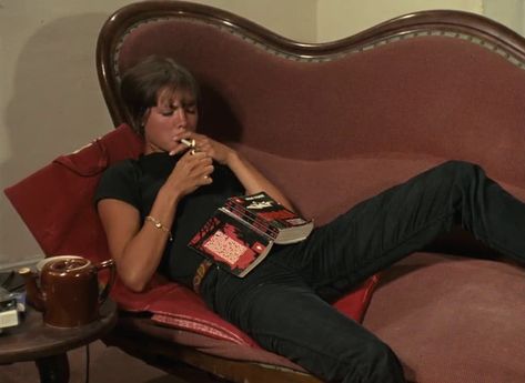 La Collectionneuse, French Girl Aesthetic, French Aesthetic, French New Wave, Françoise Hardy, French Movies, Anna Karina, Image Film, Jean Luc Godard
