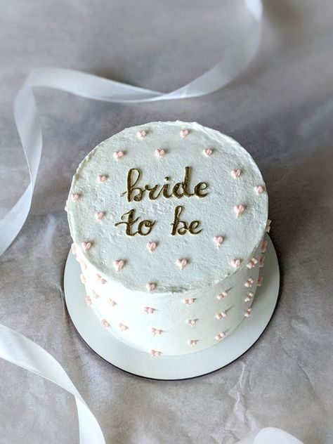 #bride to be cake Bride To Be Cake Ideas, Bachelorette Party Cake Ideas, Bride To Be Cakes Ideas, Party Cake Ideas, Bride To Be Cake, Bride To Be Decorations, Hen Party Cakes, Bachelorette Party Cake, حفل توديع العزوبية