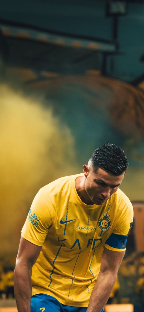 Ronaldo Home Screen Wallpaper, Cristiano Ronaldo Coldest Photos, Pics Of Ronaldo, Ronaldo With Fans, Cr 7 Wallpapers, Ronaldo Cristiano Wallpapers, Ronaldo Iphone Wallpaper, Tiago Alcantara Liverpool, Ronaldo Hd Images