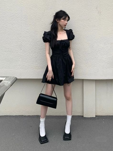 ⿻ black and white aesthetic ; outfit inspo ; dress ; feminine // 『𝑐𝑟𝑒𝑑𝑖𝑡𝑠 𝑙𝑖𝑛𝑘𝑒𝑑』 Black And White Aesthetic Outfit, White Aesthetic Outfit, Outfit Inspo Dress, Black Dress Aesthetic, White Dress Outfit, Dress Feminine, Aesthetic Dress, Pakaian Feminin, Mode Chic