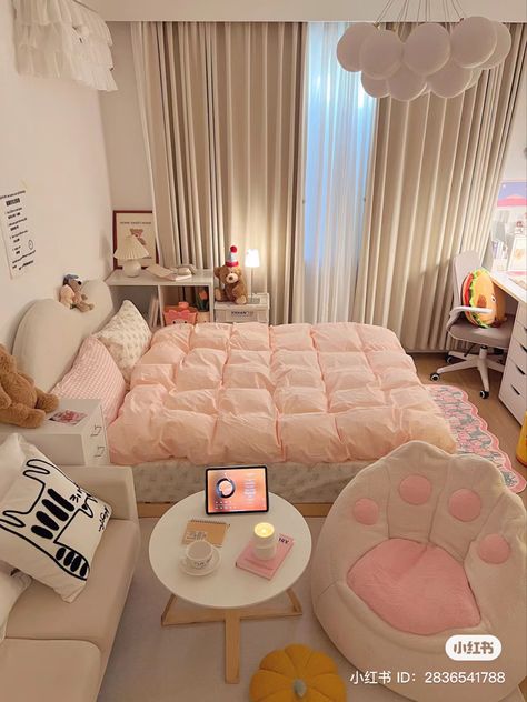 Pink Aesthetic Bedroom Ideas For Small Rooms, Small Bedroom Ideas Pink, Korean Bedroom Ideas, Small Room Inspo, Small Room Makeover, Army Room Decor, Aesthetic Interior, Room Redesign, Bilik Tidur