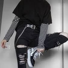 Skater Girl Outfits, Estilo Emo, Egirl Aesthetic, Egirl Fashion, Alt Outfit, Alt Outfits, Style Grunge, Emo Outfits, Punk Outfits