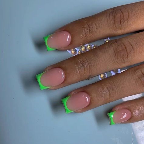 Mini Nails Design, Mini Nails, Graffiti Nails, Cross Nails, Green Acrylic Nails, Short Square Acrylic Nails, Work Nails, Unique Acrylic Nails, Self Taught